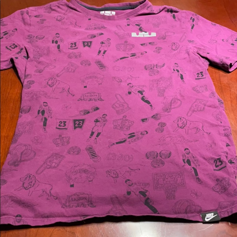 LBJ Nike t shirt size L